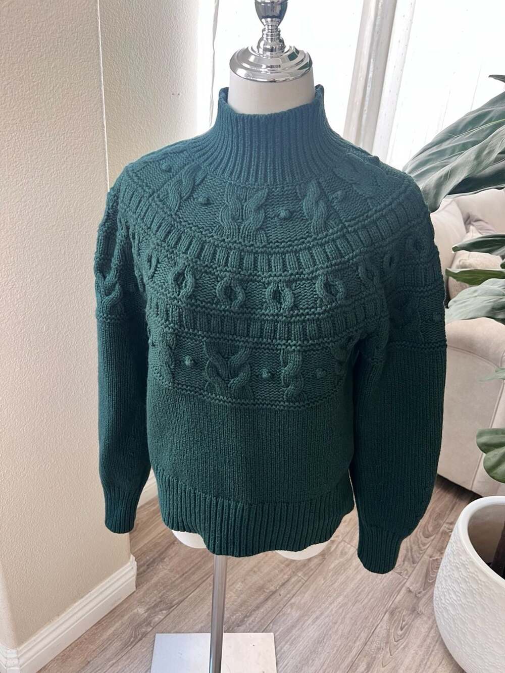 Banana Republic Green Yoke Cable Knit Mock Neck Sweater Size Small
